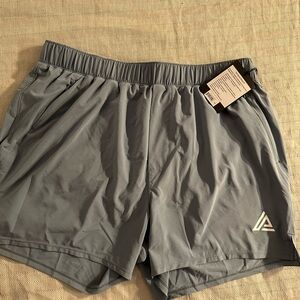 NWT-Athletegy Brief Liner- Workout Shirts Men Size XL-Lay Flat Waist is 17”